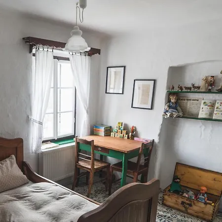 1827 Chalet