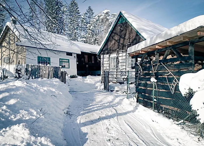 1827 * Skála